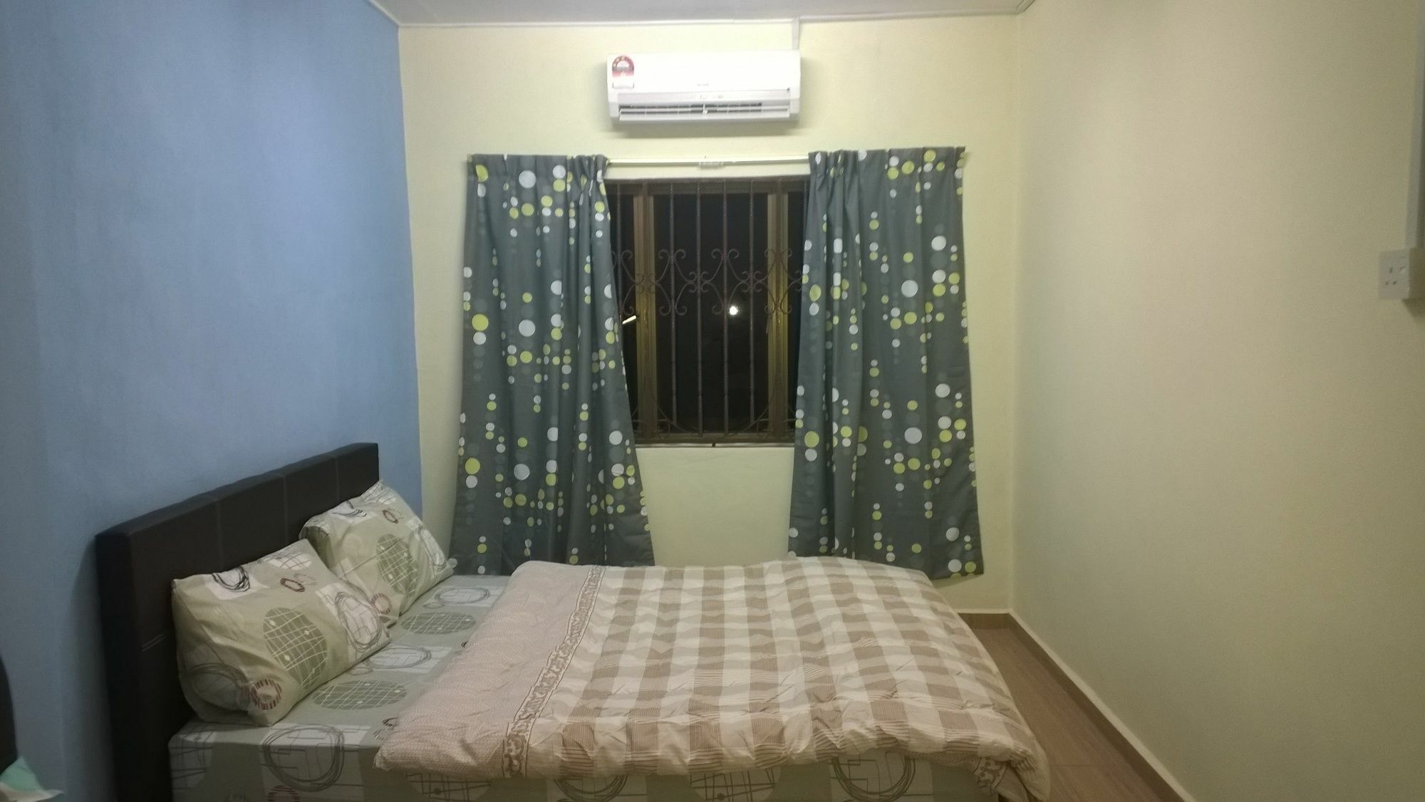 Vera Homestay Клуанг Екстер'єр фото